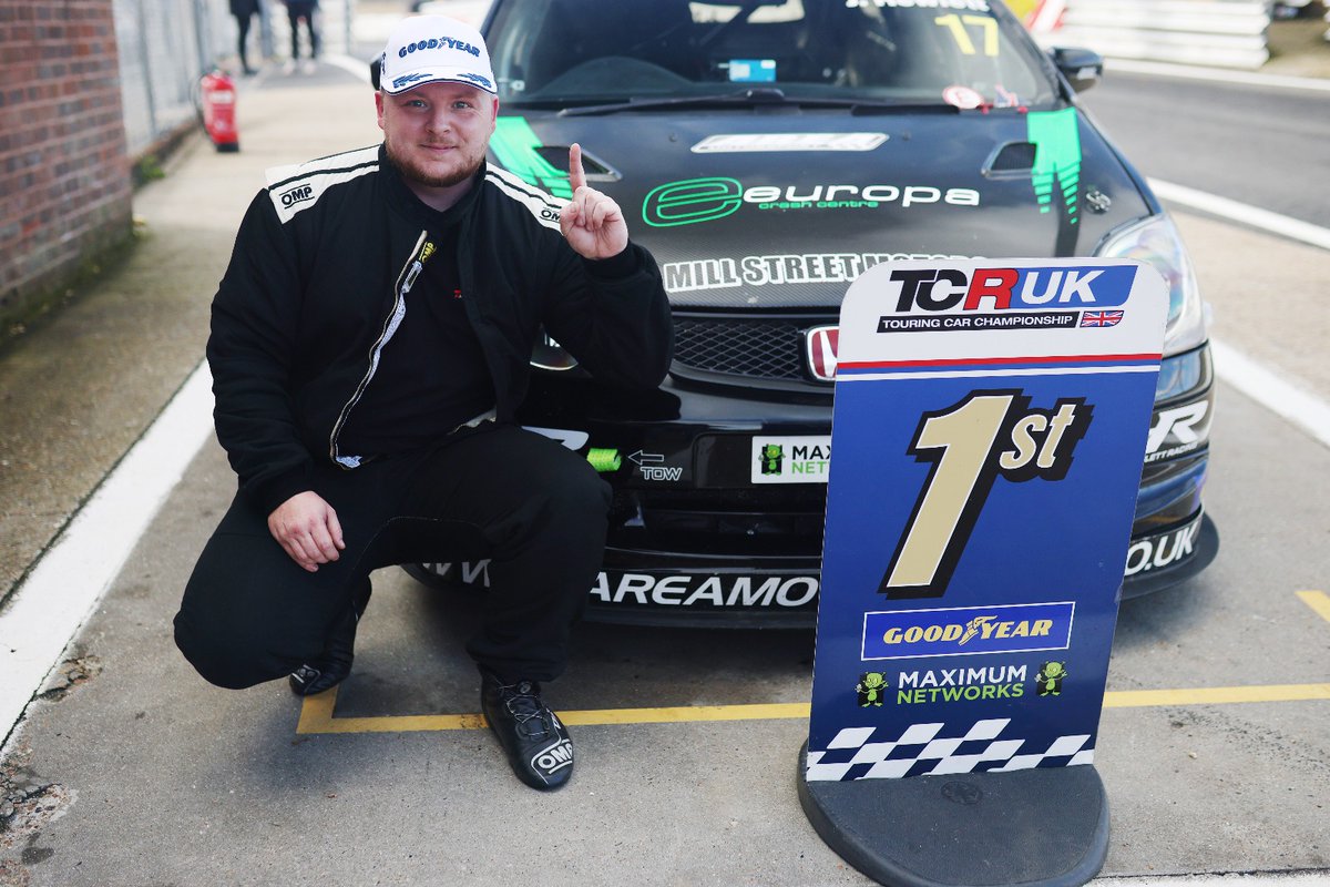 ⏱  BRANDS HATCH QUALIFYING RESULT  ⏱

Jake Hewlett takes his first pole position in the Milltek Civic Cup ahead of round 16 today.

Race one of the weekend begins shortly on the livestream in the link below.

💻: youtube.com/watch?v=nSWxwa…

#CivicCup #Milltek #TCRFeederSeries