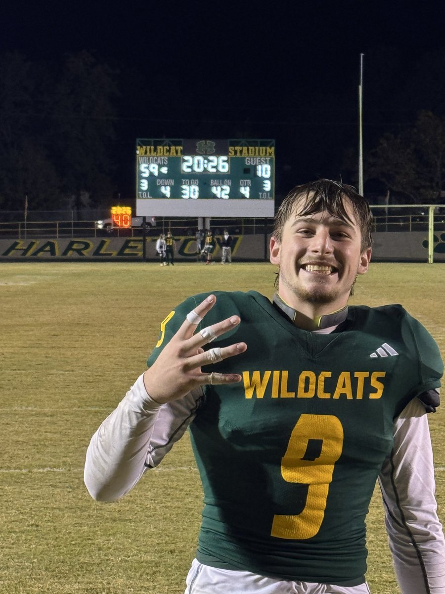 Alex Holt tweet media