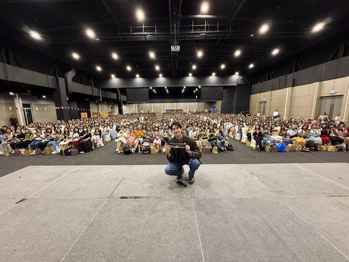 amaaron41's tweet photo. “คนเป็นพันล้านคน ถ้าเธอไม่ใช่ศิลปิน
และฉันไม่ใช่แฟนคลับ เราจะหากันเจอได้ยังไง ”

ปี 2022 #The26thChapterOfBook
ปี 2023 #27thBookinTomatoLand
ปี 2024 #ยี่สิบห้าตุลาพี่เดชครองเมือง
ปี 2025 #29thMysteryCaseBook
.
.
.
next station ปี 2026 ...

─𓈒𓏸⛧
@kasibook #kasibook https://t.co/lDBo4hfaV3