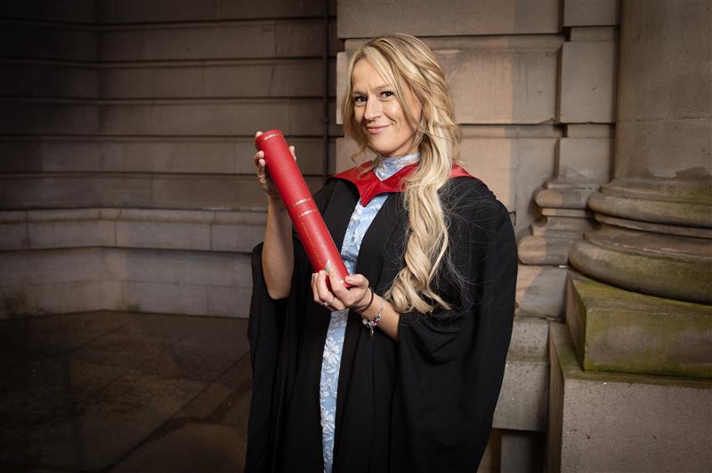 👩‍⚕️ | A new nurse hopes she can set an example for care experienced children after graduating from #EdNapier.

Laura McAuley collected her degree in Adult Nursing alongside fellow students from the School of Health and Social Care.

The 33-year-old mum of four from Edinburgh is