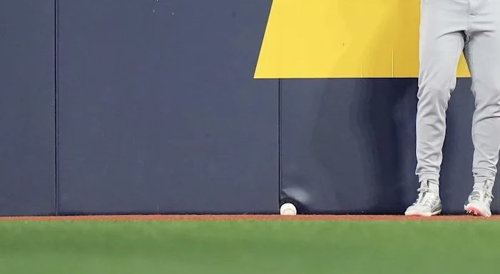 sh_aronL's tweet photo. Now that the scariest Halloween “lodged ball” is over 🎃 ⚾️ 🙄😵💫🥺😡
Let’s move on to #NovemberBaseball with our guys winning it ALL #WorldSeries #JaysIn7
#WANTITALL LFG https://t.co/OiWSjQUC3s