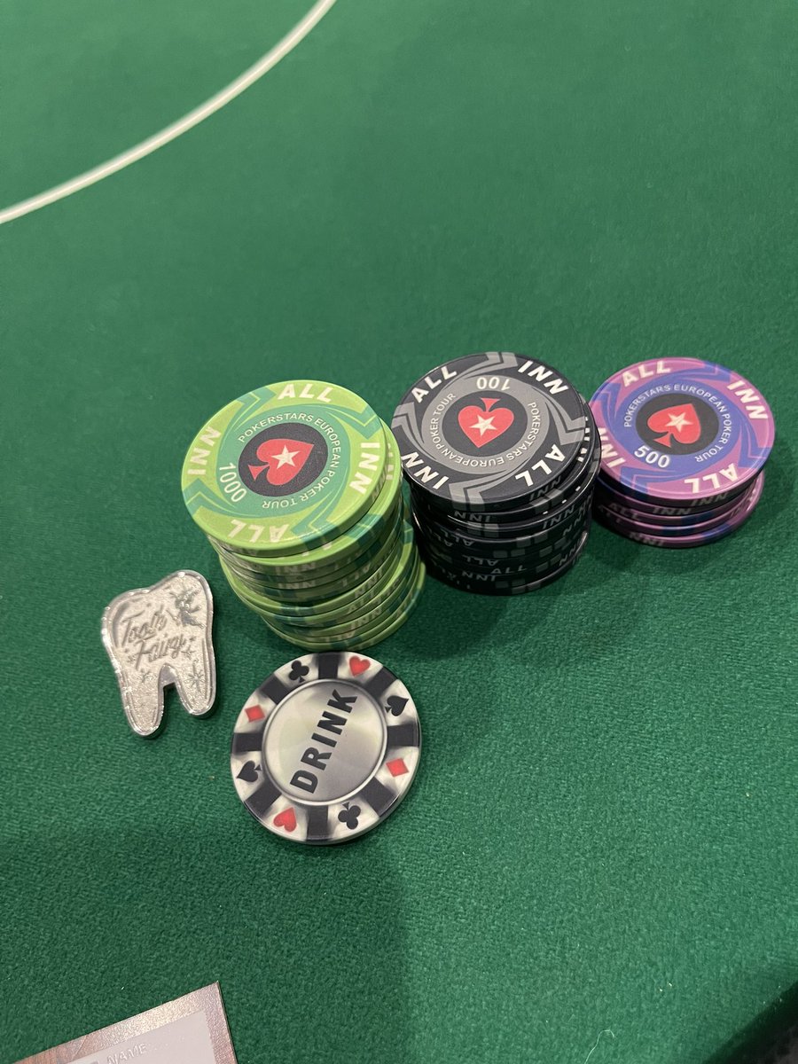 ポーカーテーブル プレミアム品質のポーカー テーブルで、最高のゲームナイトを