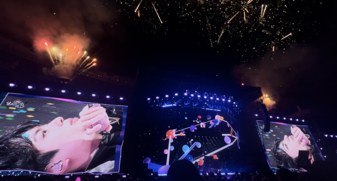 어제 오늘 이틀의 기억으로 
또 내일을 살아가겟죠 아 눈물나 
ㅜ 덕분에 너무 행복했던 이틀이에요 
석진아 가장 큰 행복과 잊지 못할 기억을 선물해 줘서 고마워🥹 달려라석진은 앞으로도 계속 됩니다 🪽… 💞💞