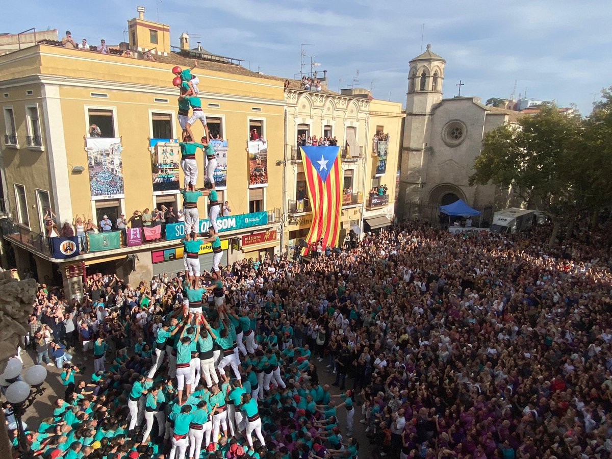 Els <a href="/Verds/">Castellers de Vilafranca</a> DESCARREGUEN el 3de10fm, segon de l'any!

#castells #castellers