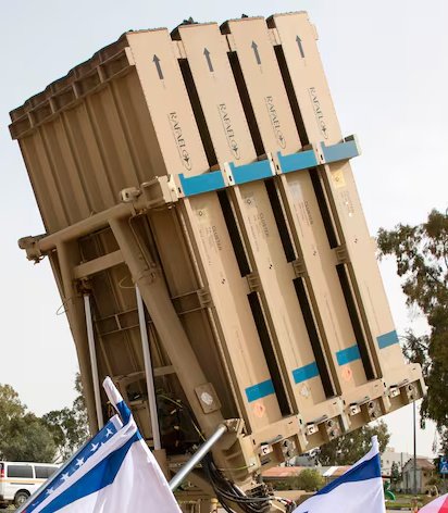 FK-3000、用途はともかく見た目がアイアンドーム過ぎる。