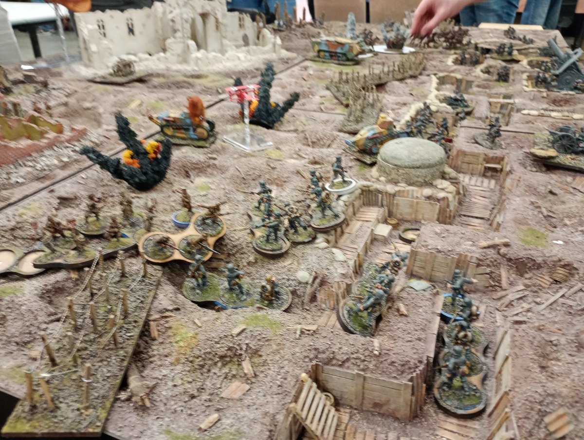 leadpile's tweet image. Crisis wargame show 
WW1 trench action with Zero Hour rules