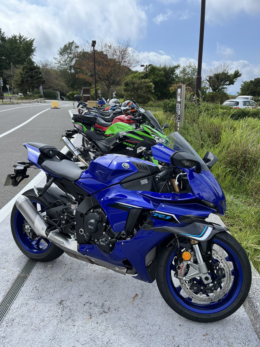 あお yzfr1