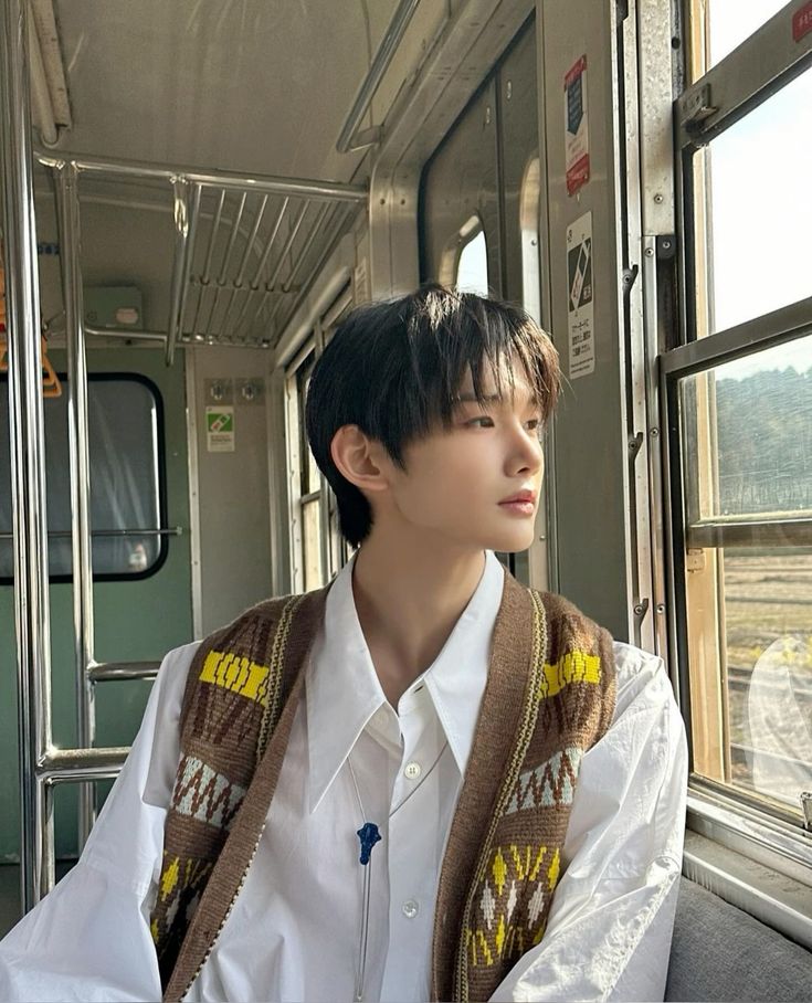 absquatulatei's tweet image. ㅤ 
[ #LINKED_ARKAN 🦥 ] 

Samidare is out now! How do you feel about it, LUNARÈ?  Don’t forget to stream Scar to Scar and Maybe! too.  let’s keep the rain falling together. 
 ㅤ