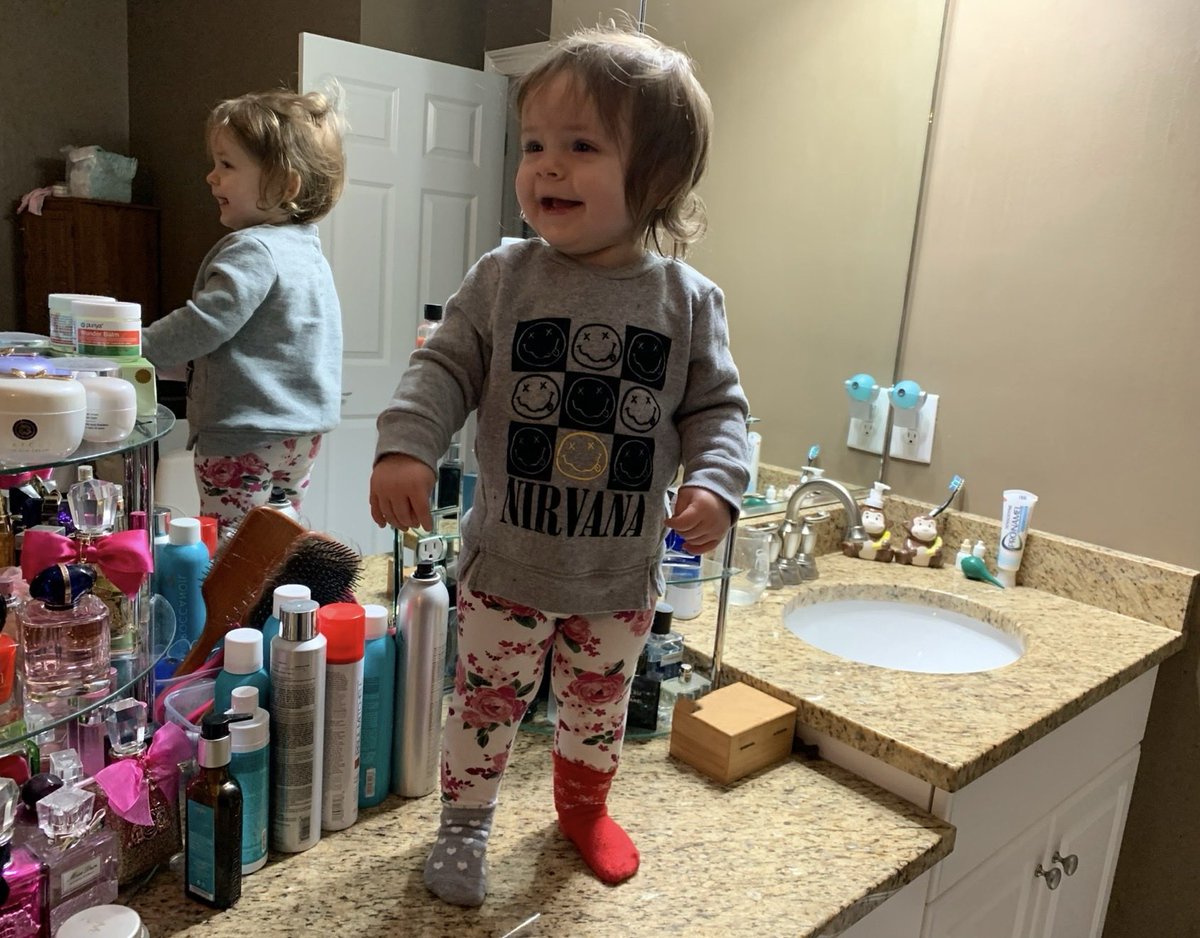 Kidbehindacamera tweet media