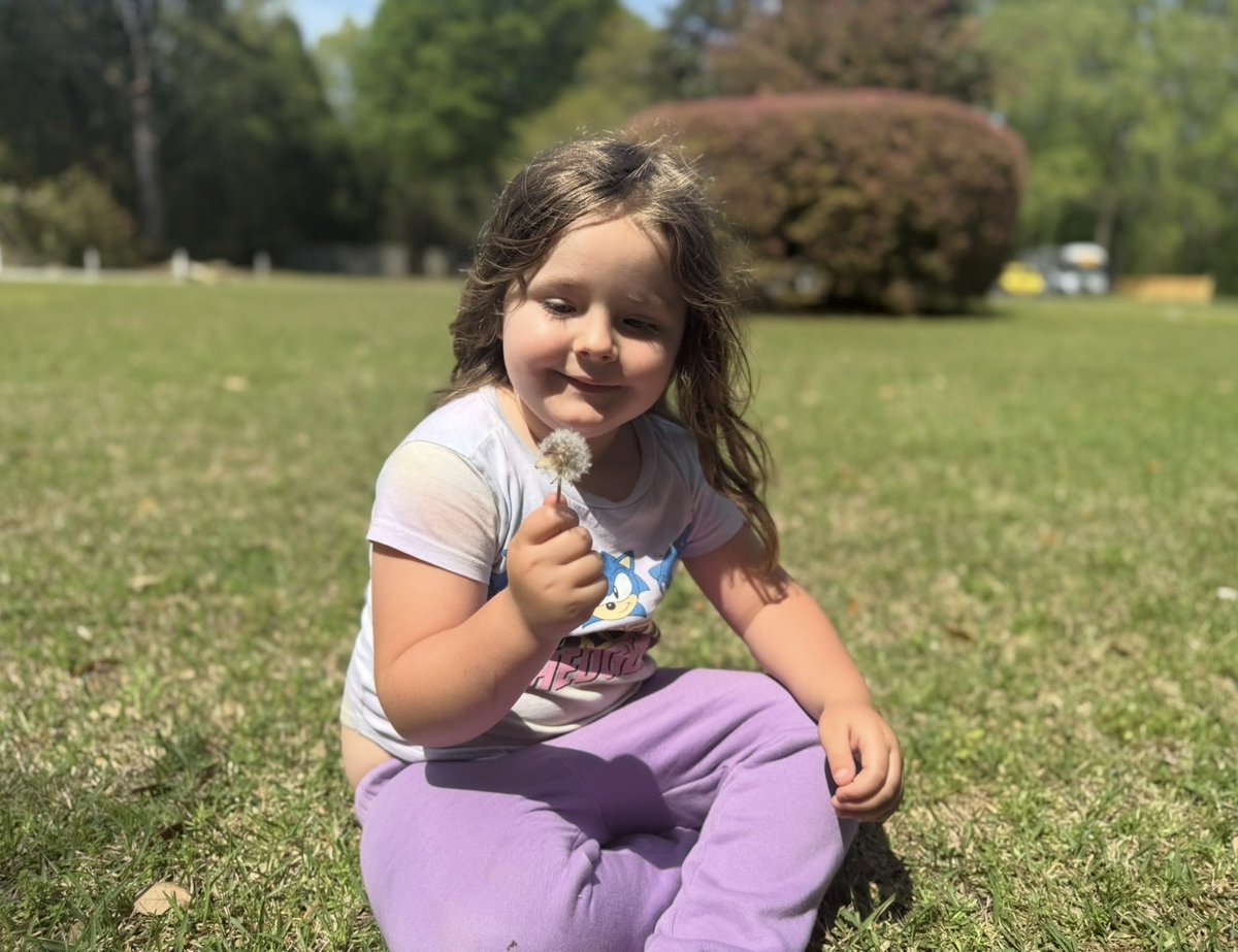 Kidbehindacamera tweet media