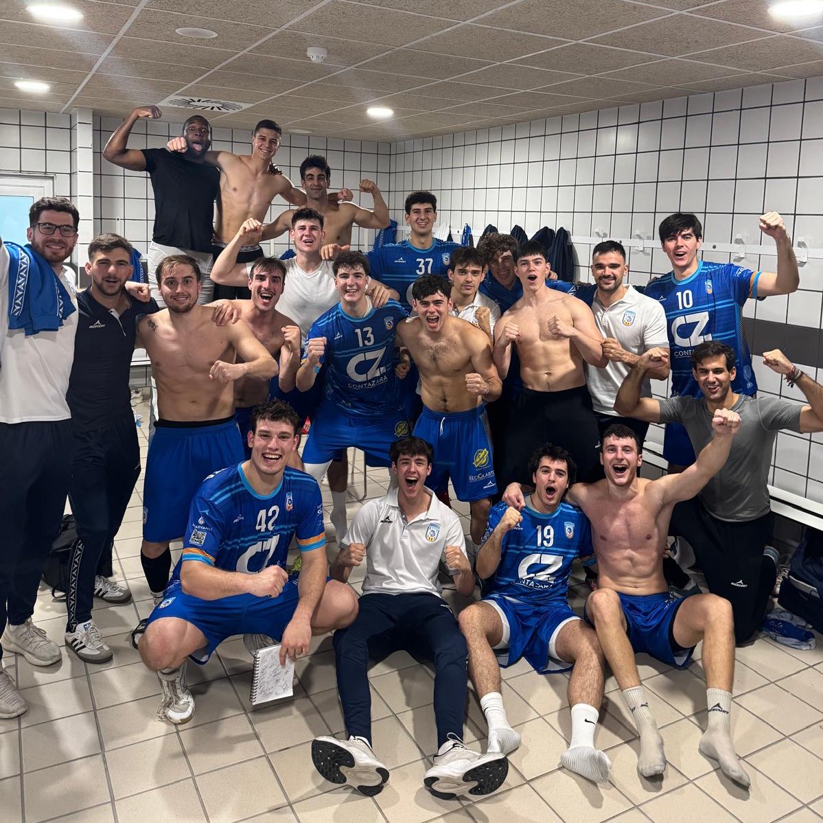 📸 La FOTO que estábamos esperando.

✅ ¡Bravo chavales. Que barbaridad!

#HEMOSVUELTO