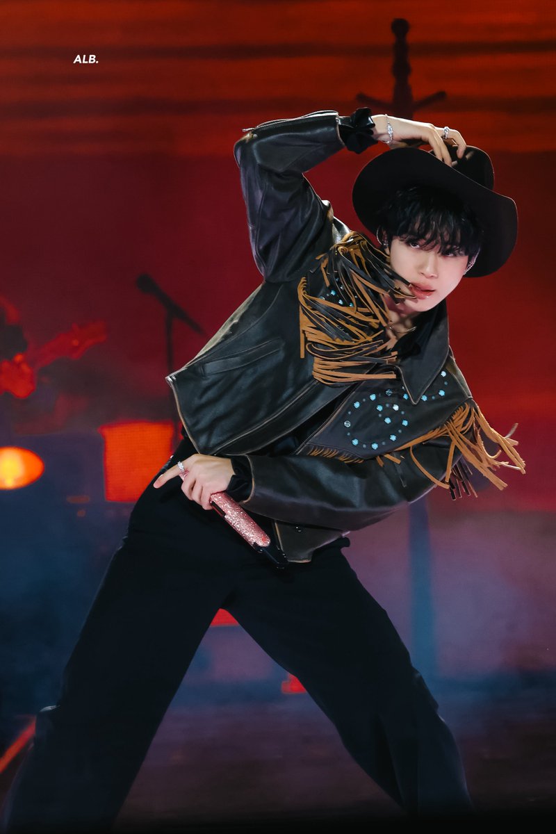 ALittleBraver92's tweet photo. 251101 HD 

#방탄소년단진 #김석진 #석진 #진  #BTSJIN #JIN 
#Jin_TOUR_ENCORE
#RUNSEOKJIN_epTOUR_ENCORE
@BTS_twt https://t.co/9QUGRn5dEu