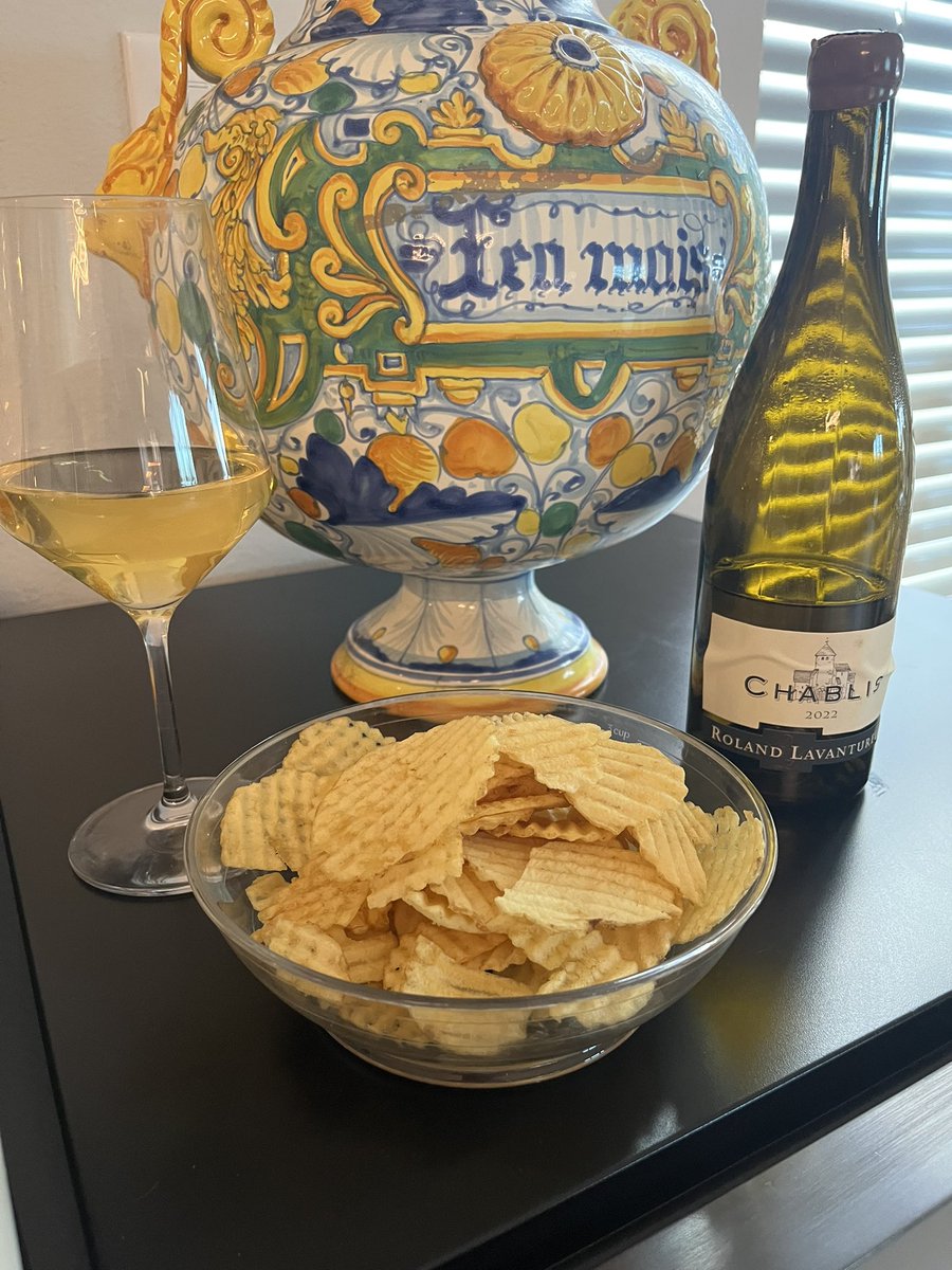 Joanne James Russell tweet media