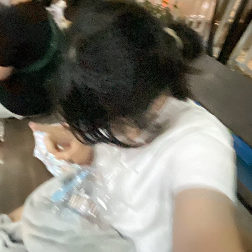 thejayniezone's tweet photo. วันนี้เหมือนจะตายปวดหลังมากปวดแต่ไม่เท่าเมื่อวานที่ปวดทั้งตัวแบบสุดๆฝนก็ตกติดฝนเรียนก้อท้อ แบดเดย์ อยากกลับบ้านแล้ว #thejayniezone https://t.co/Mu8FlZMkOU