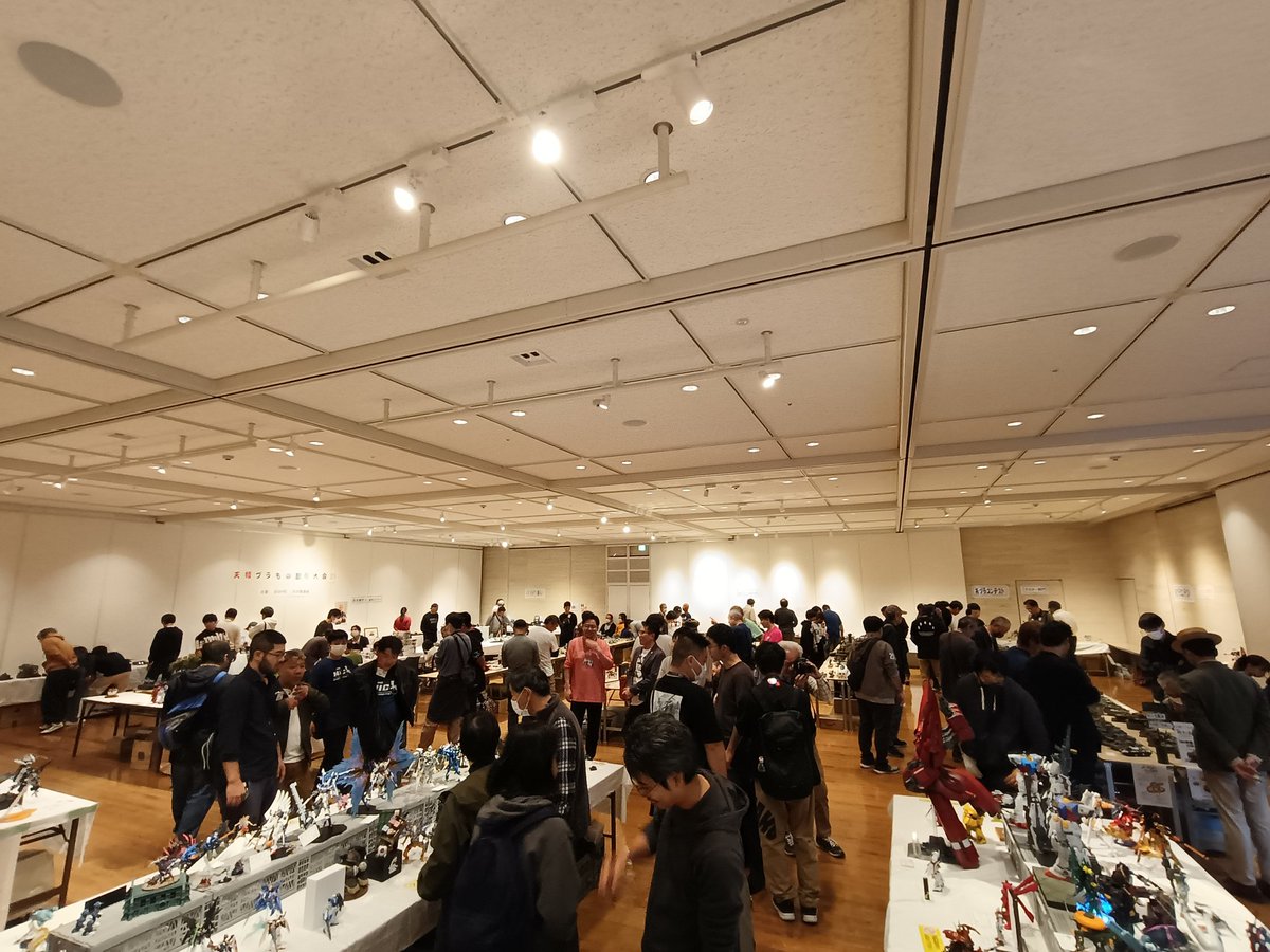 v1m30Sxi1jPSP6K's tweet image. 雪ジロさん@Sbga011GS てるぞうさんx.com/aASyvv9EWHehov…タグさんx.com/taggsr?t=29ZhQ…
と天領プラもの創り大会に参加しました、遠征楽しかったです。模型店周辺も散策しました(^^)
#天領プラもの創り大会