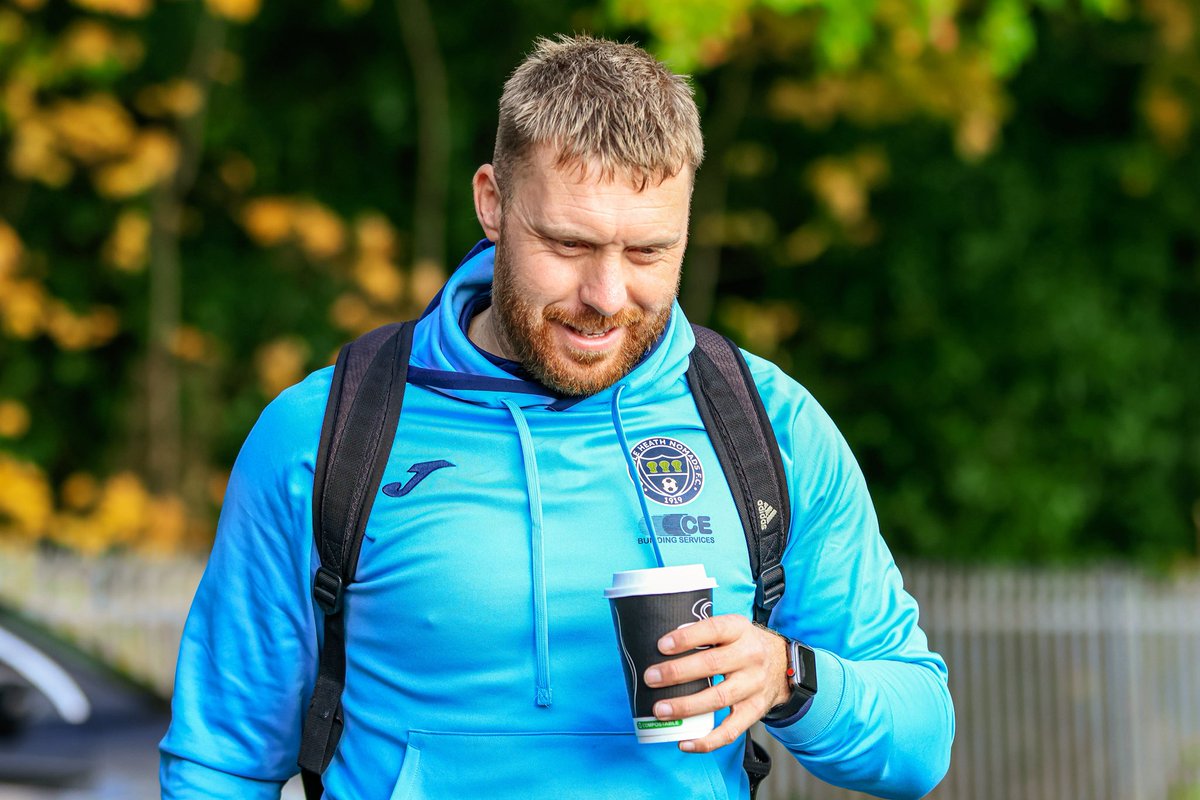 CheadleNomads's tweet photo. The lads checking in for business. 🧳

#WeAreNomads | @nwcfl | @NWCFLScores https://t.co/2kL7obW8Bc