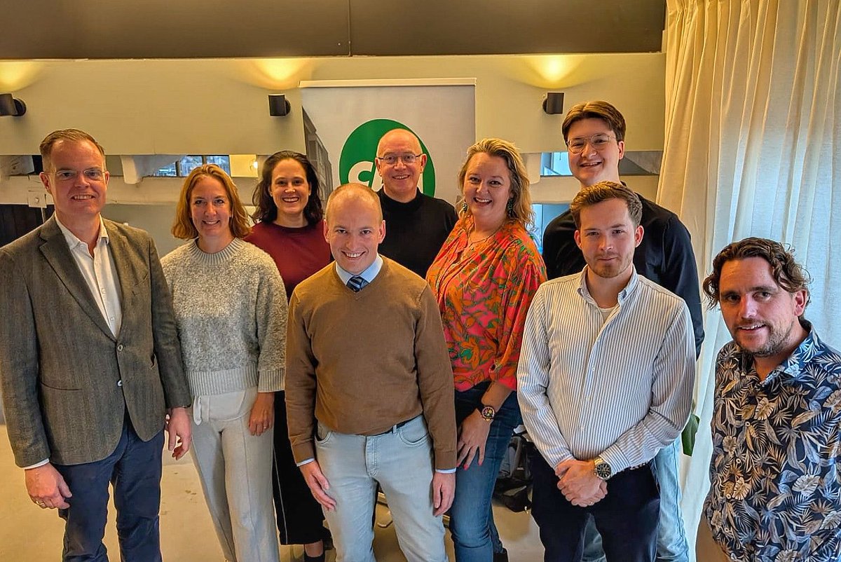 Het CDA Veenendaal presenteert vandaag 25 kandidaten, een nieuw verkiezingsprogramma en 2 kandidaat-wethouders!
Onze lijsttrekker is <a href="/H_Schonewille/">Harold Schonewille ♫</a>. We zetten in op veilige, leefbare wijken en betaalbaar wonen. 
Binnenkort meer op cdaveenendaal.nl.