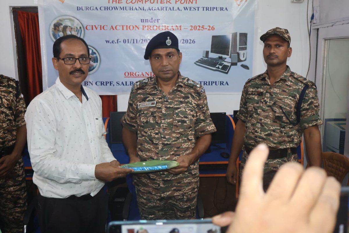 124bncrpf11's tweet image. Under the Civic Action Programme-2025, 124 Bn CRPF organized three Months Basic Computer Course wef. 01/11/2025 to 31/01/2026. Total  25 school going students of nearby areas will be beneficiated from this computer course.
#CivicActionProgramme #CRPF #NationFirst #JaiHind