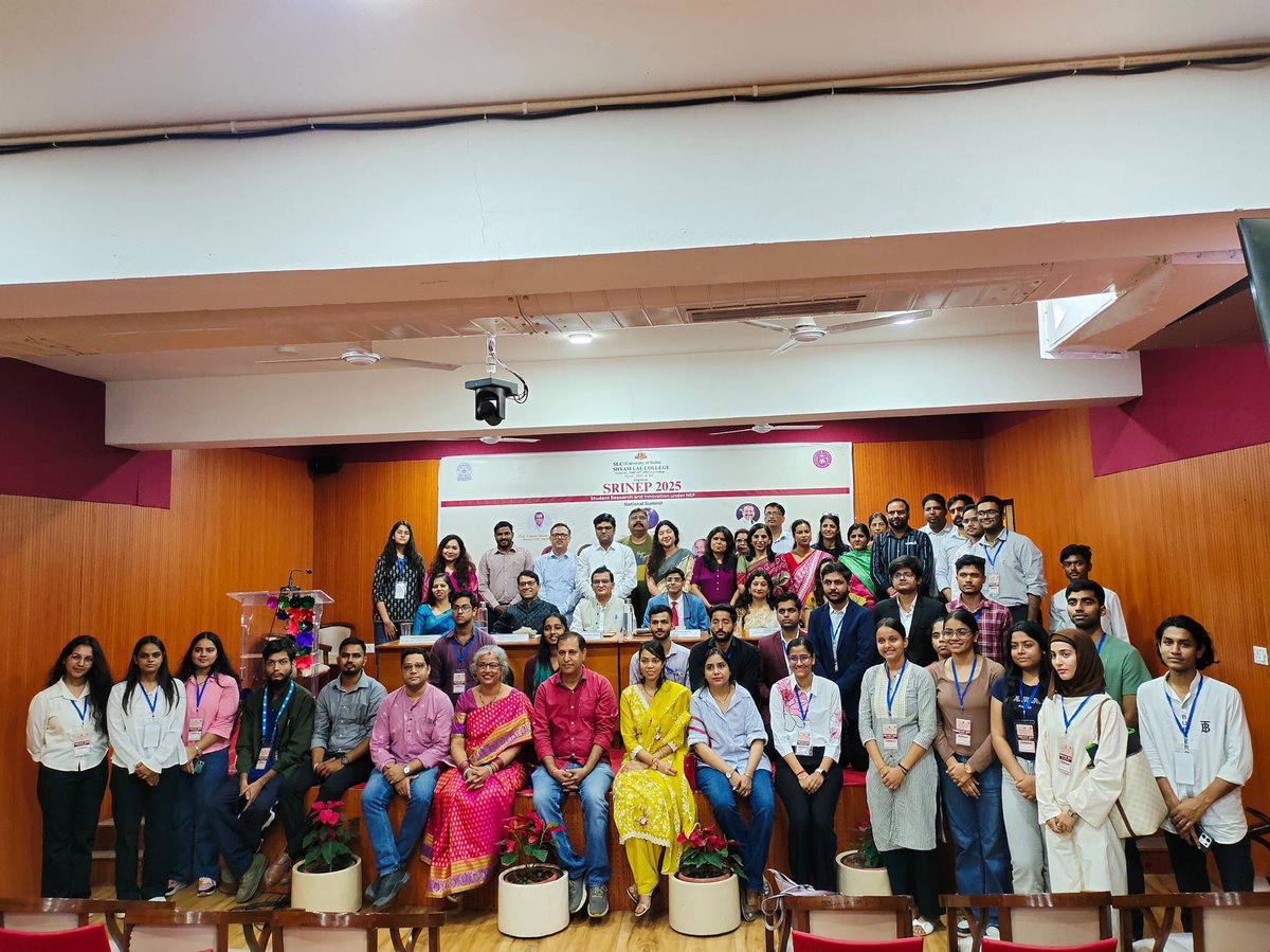 college_slc's tweet image. SLC successfully organised SRINEP 2025 with Dr. Chandrashekhar Buddha AICTE, Prof. Avinash Pandey IUAC, Prof. KG Suresh India Habitat Centre gracing the program ⁦@PMOIndia⁩ ⁦@EduMinOfIndia⁩ ⁦@ugc_india⁩ ⁦@UnivofDelhi⁩ ⁦@rashtrapatibhvn⁩