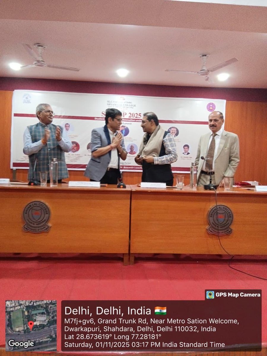 college_slc's tweet image. SLC successfully organised SRINEP 2025 with Dr. Chandrashekhar Buddha AICTE, Prof. Avinash Pandey IUAC, Prof. KG Suresh India Habitat Centre gracing the program ⁦@PMOIndia⁩ ⁦@EduMinOfIndia⁩ ⁦@ugc_india⁩ ⁦@UnivofDelhi⁩ ⁦@rashtrapatibhvn⁩