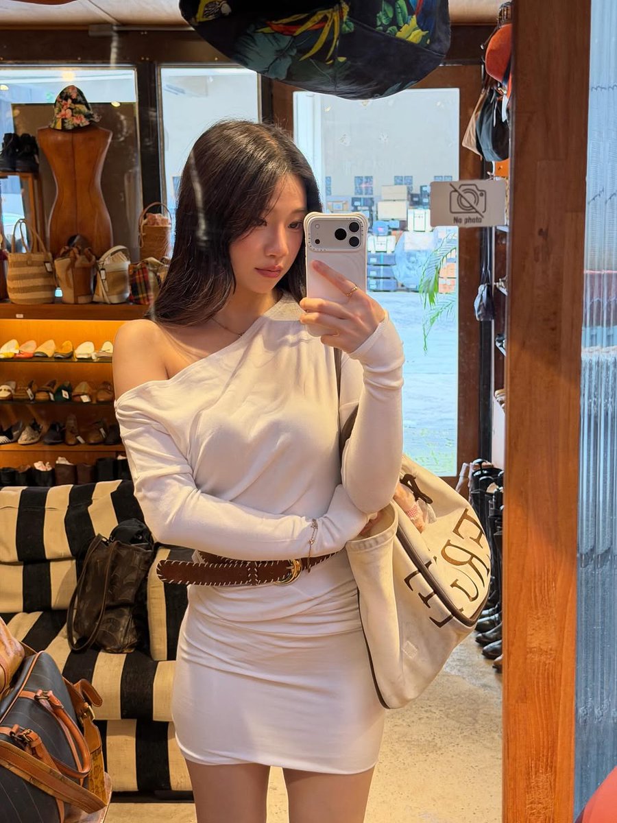 Chacha_FansTH's tweet photo. 📸 Chacha's Instagram Posts 
🗓 31/10/2025

SeoulCute &amp; Labotte.BKK
2/2

#ชาช่า #ชาช่ากนกรักษ์ #CHACHA #ChachaKanokrak #fyp #ChachaLifeStyle #TeamChacha https://t.co/mff697PLxi