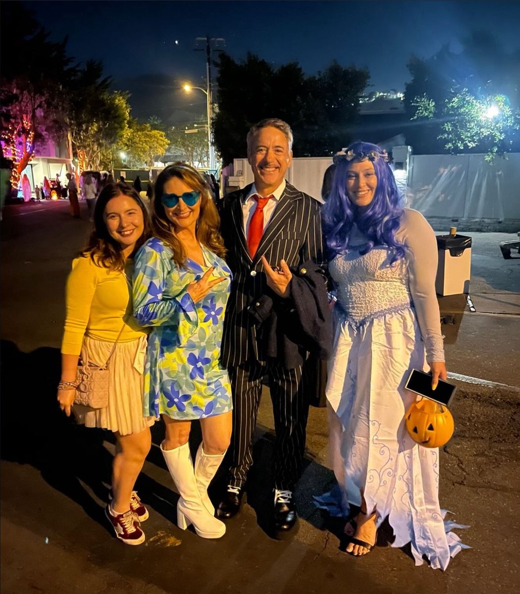 E TEVE LOOK DE HALLOWEEN SIM!!! 

📸 via deberrywendy Instagram