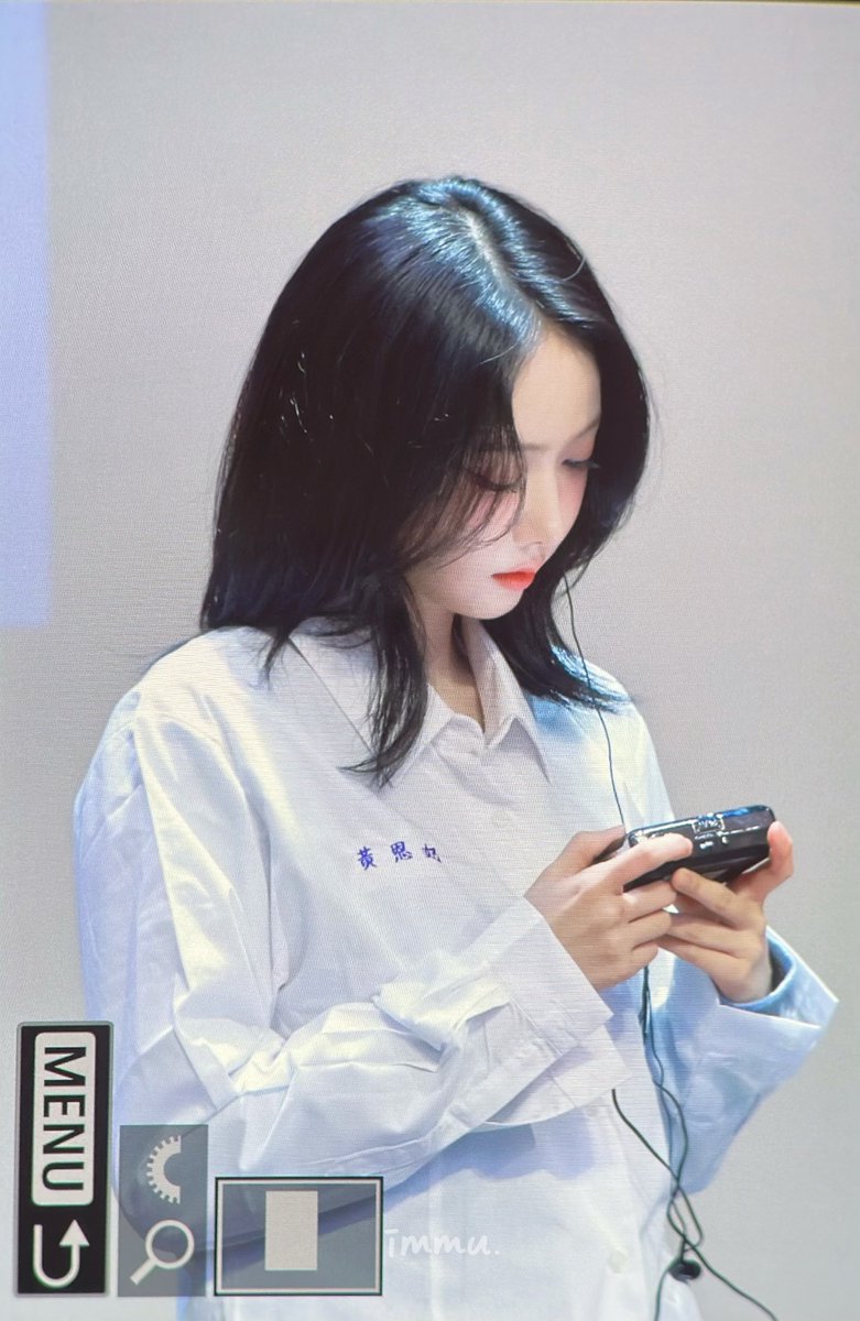 immutable116's tweet image. 251101 대만 팬싸 프리뷰

#비비지 #신비 
#VIVIZ #SINB