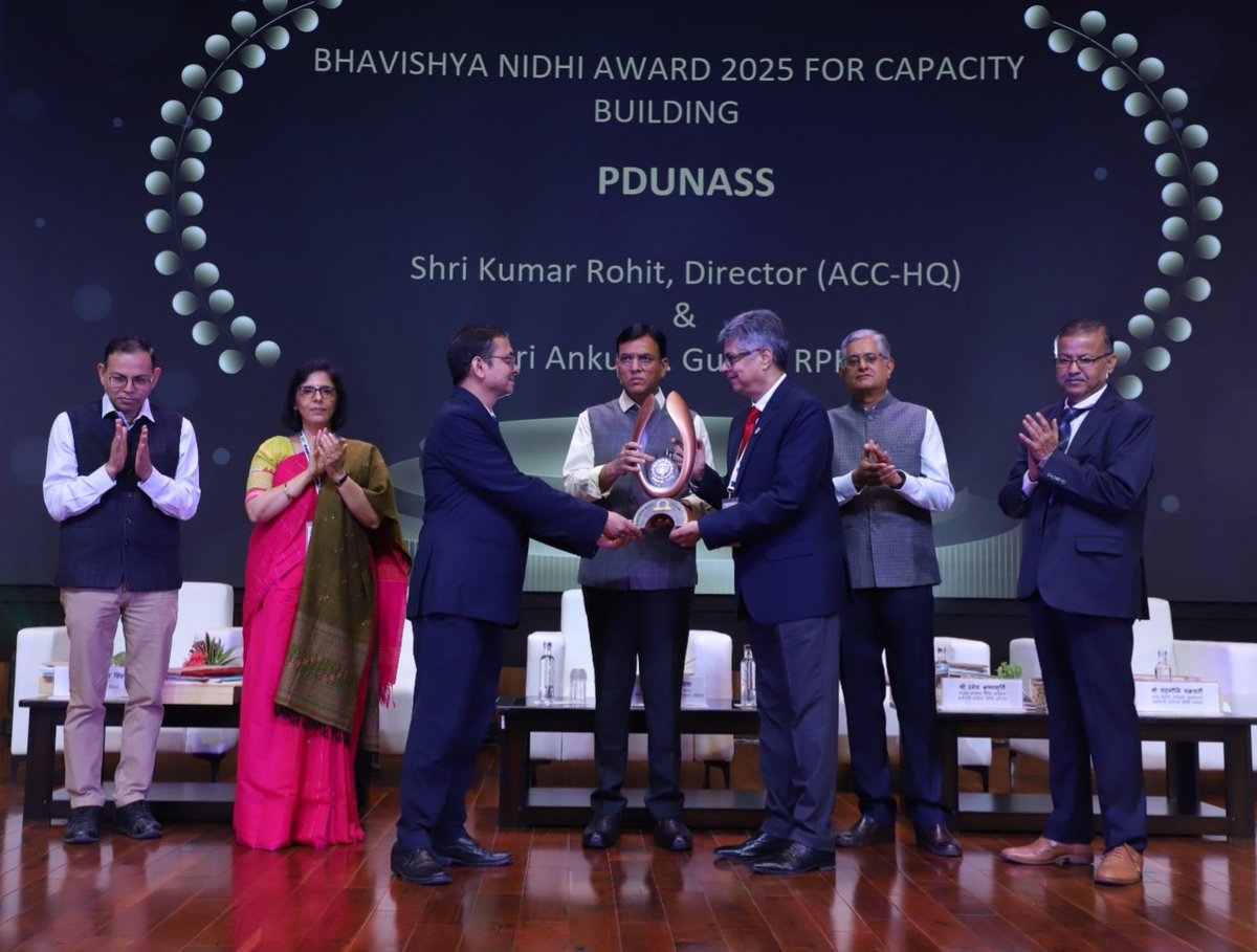 2/4
🏆 **Award 1: Best Achievement in Capacity Building.**
Recognised for training 155 new APFCs with innovative modules like "Design Thinking" (in collaboration with NID Ahmedabad) &amp; "Compassion in Governance" (with Satyarthi Movement).
#CapacityBuilding #TrainingExcellence