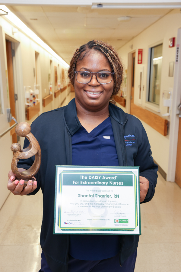 Congratulations to <a href="/Newark_Beth/">Newark Beth Israel Medical Center</a> @TheDAISYFoundation recipients - Prius Jassal, BSN, RN, Rachel Otchere, RN, &amp; Shantal Sharrier, RN. We are so proud to be working alongside all of you! #daisyfoundation 🌼