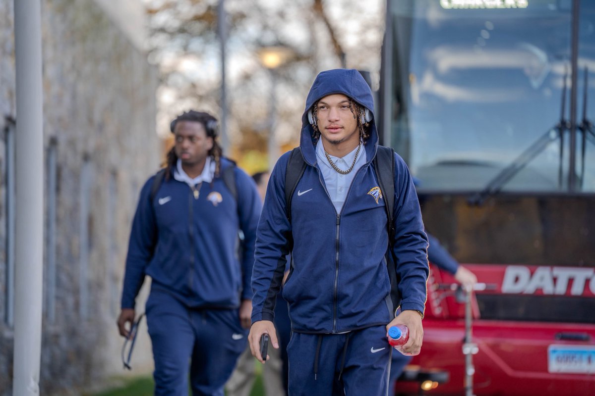 Time to handle business. 

#FindAWay | #FAST