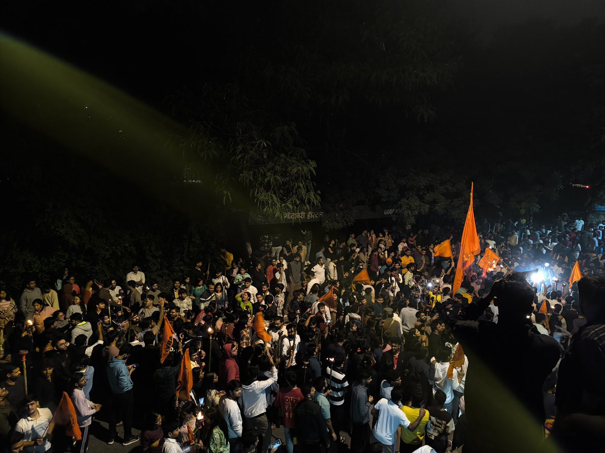 Triptisaini19's tweet image. मसाल जुलूस JNU 🔥⛳️

#ABVP4JNU #JNU