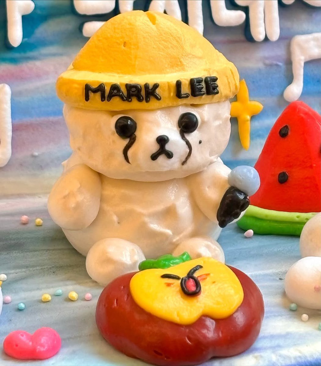 251101 cherry.oo.cherry IG updated🤍

#COSRXxMARK 
#마크 #MARK

The cake for MARK prepared by COSRX!
🎂🍉🐯

instagram.com/cherry.oo.cher…
