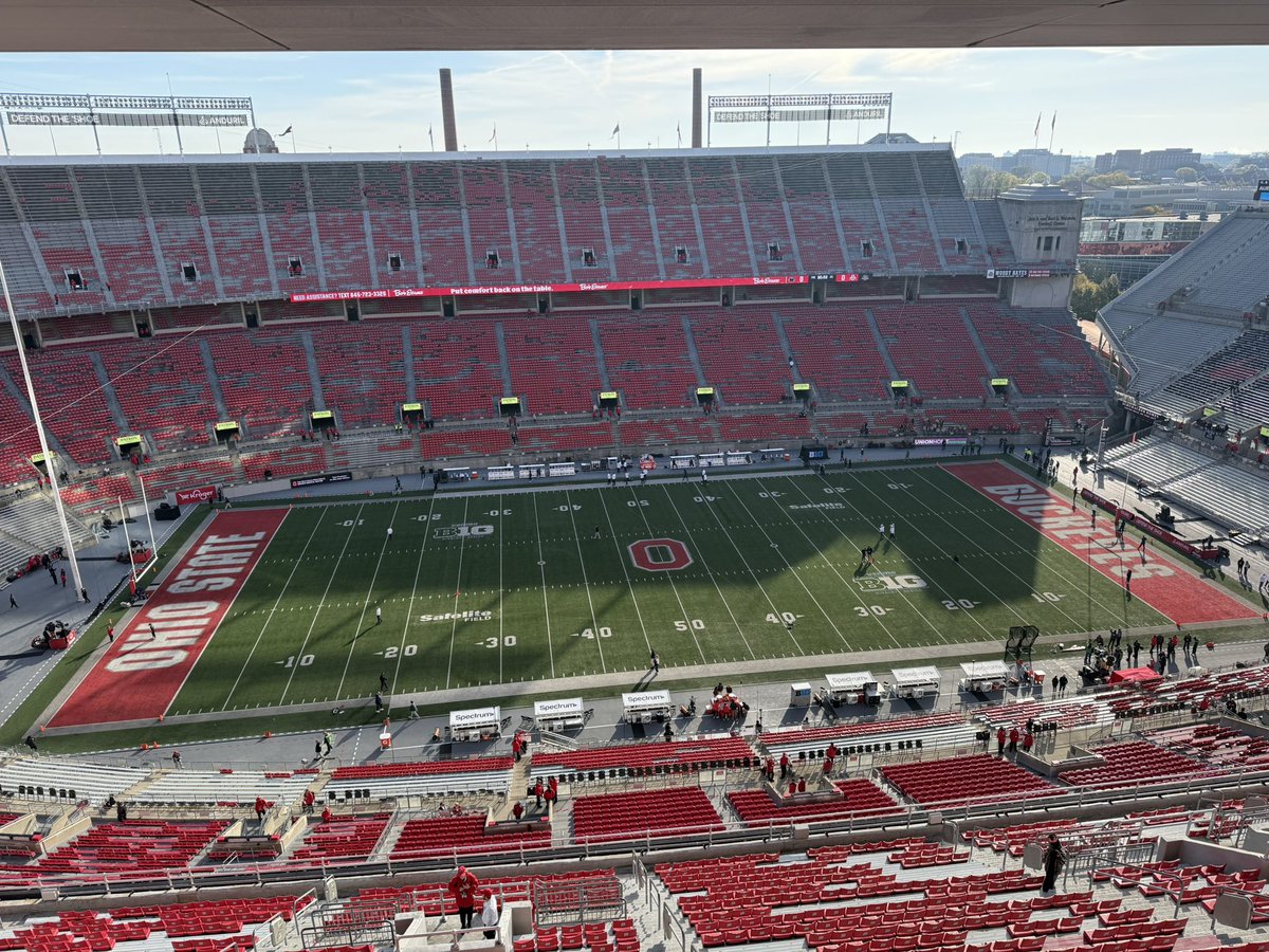 Live from The Shoe 🏈

As Penn State gets set to face No. 1 Ohio State, tune in for the <a href="/CommRadioFB/">CommRadio Football</a> pregame show🎧

<a href="/amandav_3/">amanda vogt</a> joins broadcasters <a href="/Michaellandis34/">Milandis 3</a> and <a href="/OwenCameros/">Owen Cameros</a> at 10:15

commradio.streamguys1.com/live