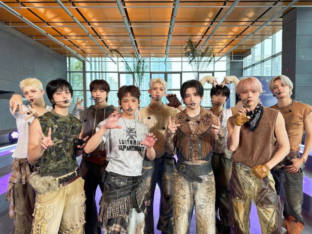 &team エンティーム
EJ ウィジュ サイン
セカナン チェキ ver２ &TEAM 's ☽LUNÉ ☽ JP_fansite on X