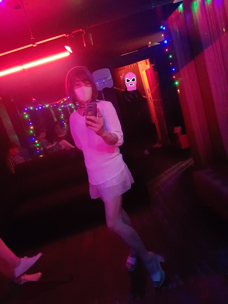 단정하게2 ^^

#tg.#cd .#crossdresser.#sissy.#女装男子.#男の娘.#여장.#보추.#소추.#伪娘.#变装.#씨엔엔.#cnn #제이