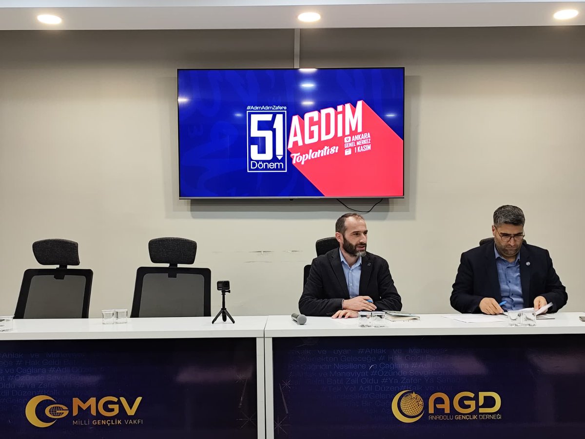 agdorgtr's tweet image. 📍51. Dönem Kasım Ayı Şube Dijital İletişim ve Medya Başkanları Toplantısı, Genel Başkan Yardımcımız Taha Palaz Bey, Birim Başkanlarımız ve Şube Komisyon Başkanlarımızın katılımıyla icra edildi.

#AdımAdımZafere
#BirYıldızınİzinde