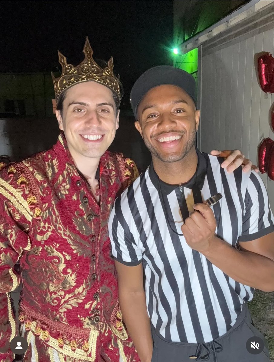 elana_danielle's tweet image. paul went as prince charming and james went as paul refereeno i’m dying 😭😭😭 this is so cute