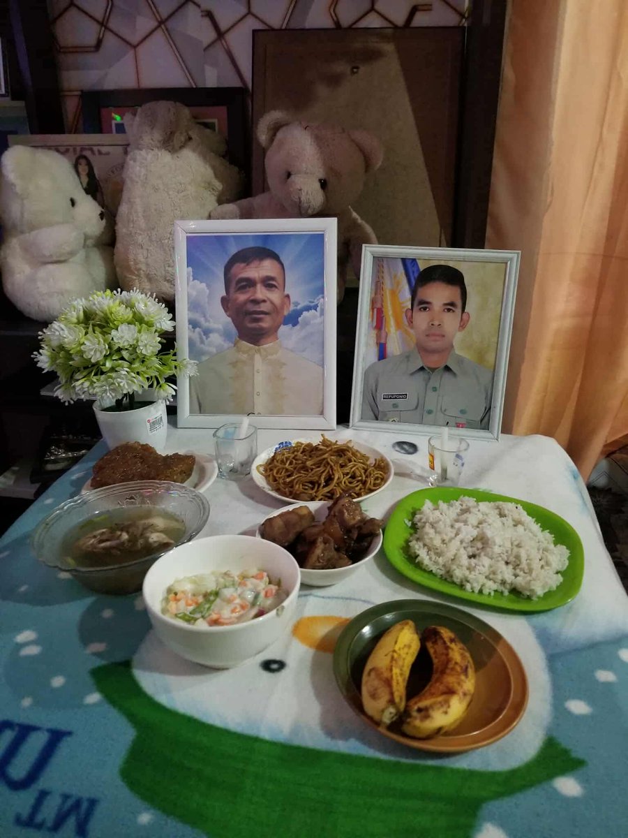 Rolieme22's tweet photo. 1st Undas nimo pa, ug 3rd nimo Manuui. May you Papa,Manuui rest in Peace in Heaven 🙏🏻 Anaa mo perme sa amoa dughan❤️

#Halad
#AllSaintsDay
#AllSoulsDay https://t.co/jEY63K8P7w