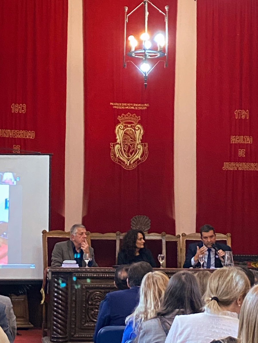 Ale_Torres60's tweet photo. Participé de la presentación del libro “El Interés Económico General en las Conductas Anticompetitivas de la Ley 27.442”, escrito por un gran amigo de muchos años, el Dr. Eduardo Montamat.
Una obra muy actual para el momento que atravesamos.

También fue una linda ocasión para reencontrarme con colegas del derecho y de la política.

¡Felicitaciones, Dr. Montamat!
