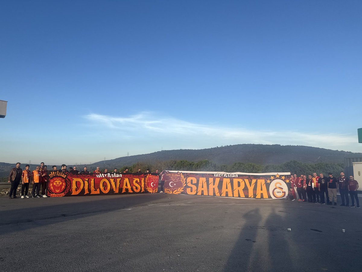 HERKES GİDER BİZ KALIRIZ 
BİZ GALATASARAYLIYIZ 

Ali Sami Yen yolundayız…

<a href="/uAYurtici/">ultrAslan Yurtiçi</a>