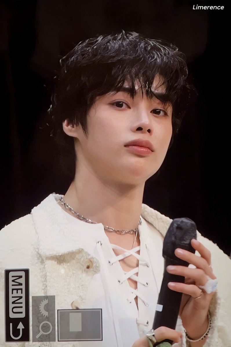 𝑳𝒊𝒎𝒆𝒓𝒆𝒏𝒄𝒆 𑁍 tweet media