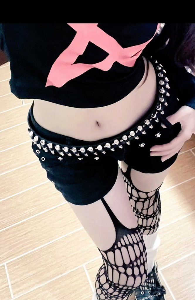 l50508437291's tweet photo. #打肚子 #肚脐 #女大学生 https://t.co/rkr5Rtm1a2