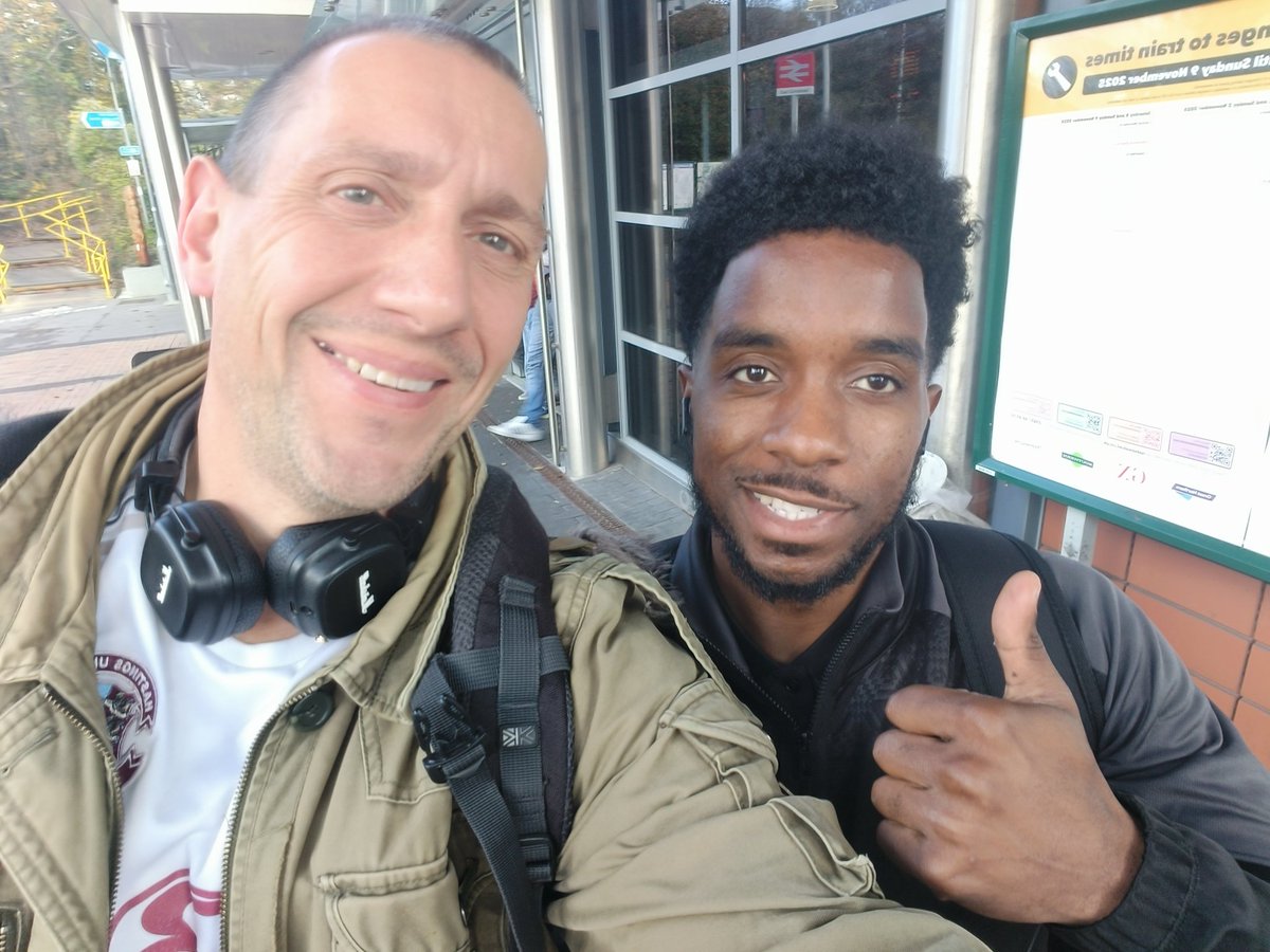 Me &amp; Walter following and PLAYING FOR <a href="/hastingsufc/">Hastings United FC</a> away 😀

We parted company as I'm off to the engine room pub 🍻
#SeeYouAtTheGane