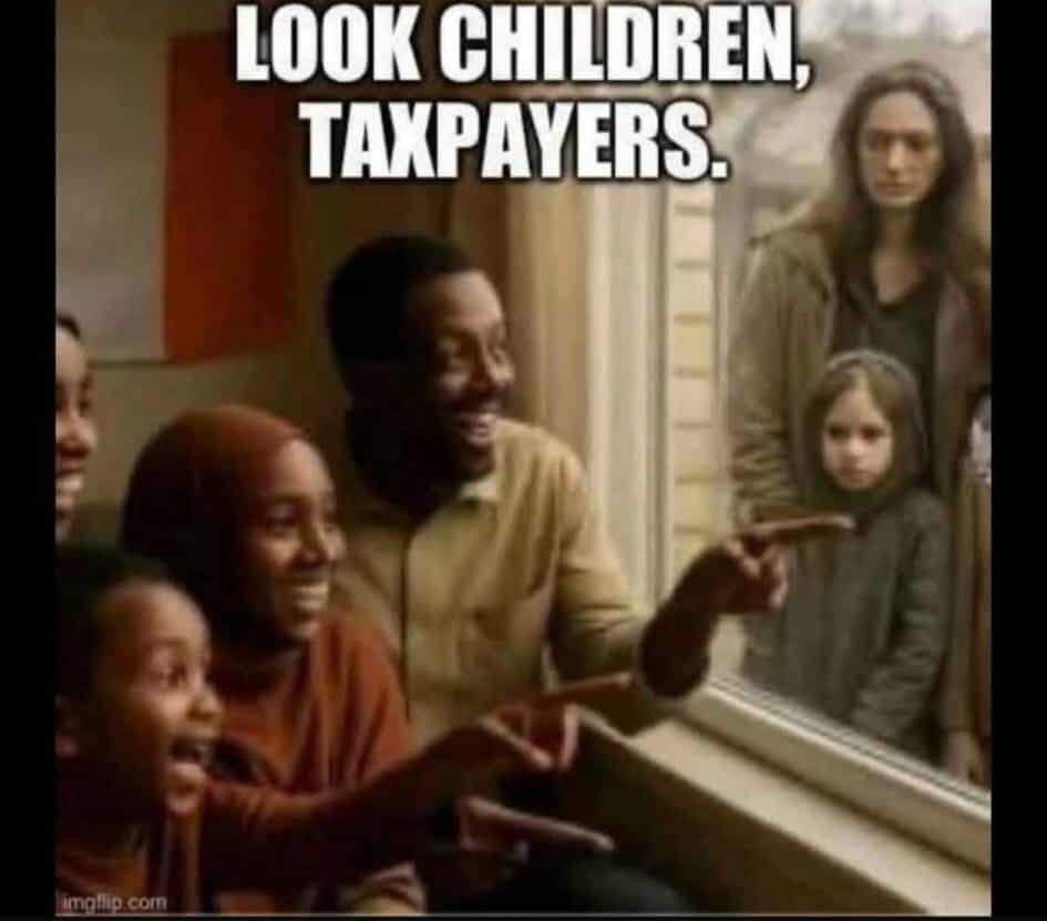 cost857's tweet image. Says it all. #Labour #LabourLies