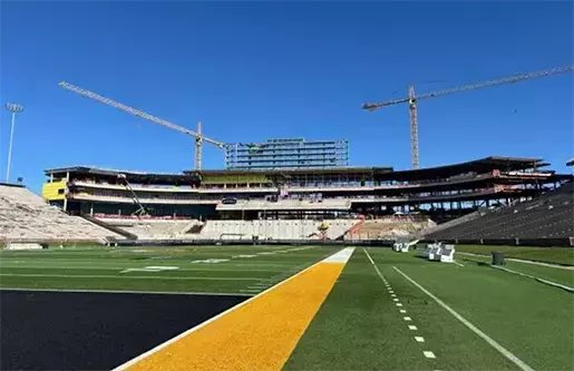 FaurotTracker's tweet image. Week of 10/27/25
• Rock M Club slab on grade poured, start of columns and roof steel.
• Area C Concourse has been fine-graded and will receive concrete soon.
• Area A high roof is well over halfway complete.
• Precast in North Area A is complete, outside of Stair 1.