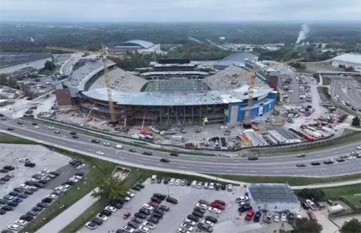 FaurotTracker's tweet image. Week of 10/27/25
• Rock M Club slab on grade poured, start of columns and roof steel.
• Area C Concourse has been fine-graded and will receive concrete soon.
• Area A high roof is well over halfway complete.
• Precast in North Area A is complete, outside of Stair 1.