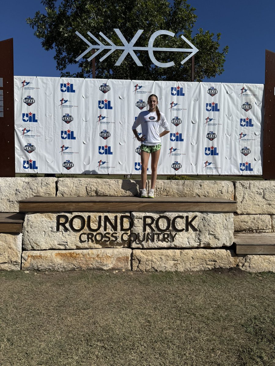 gilmerxc's tweet photo. This girl had a great season and the future is so bright for her and our team.  The adversity and things she tackles amazes me. Congratulations on a great year kiddo!  
Alondra Domiguez https://t.co/0TFRf7MQ3M