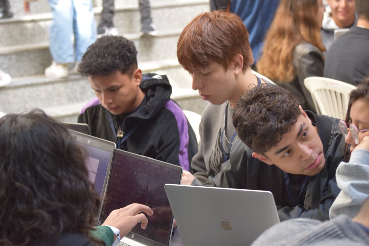 Ciberpazcolombi's tweet image. 📍Esta hackatón es parte del programa #CiberPaz del @Ministerio_TIC, que promueve el uso ético, seguro y responsable de la tecnología.
Ya hemos estado en Tibú, Argelia, Pasto y Yopal. Hoy, la capital se suma a este movimiento digital por la paz. ✌🏼