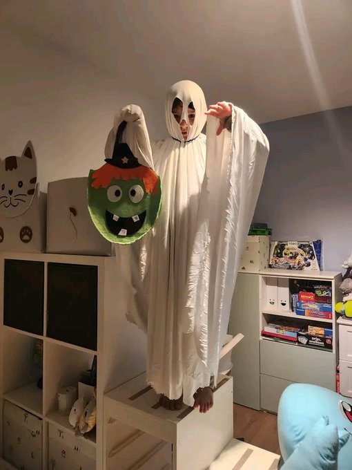 Chovva2's tweet photo. @goatedcom @goatedcom my Halloween night 😂 https://t.co/IWpV9SUlur