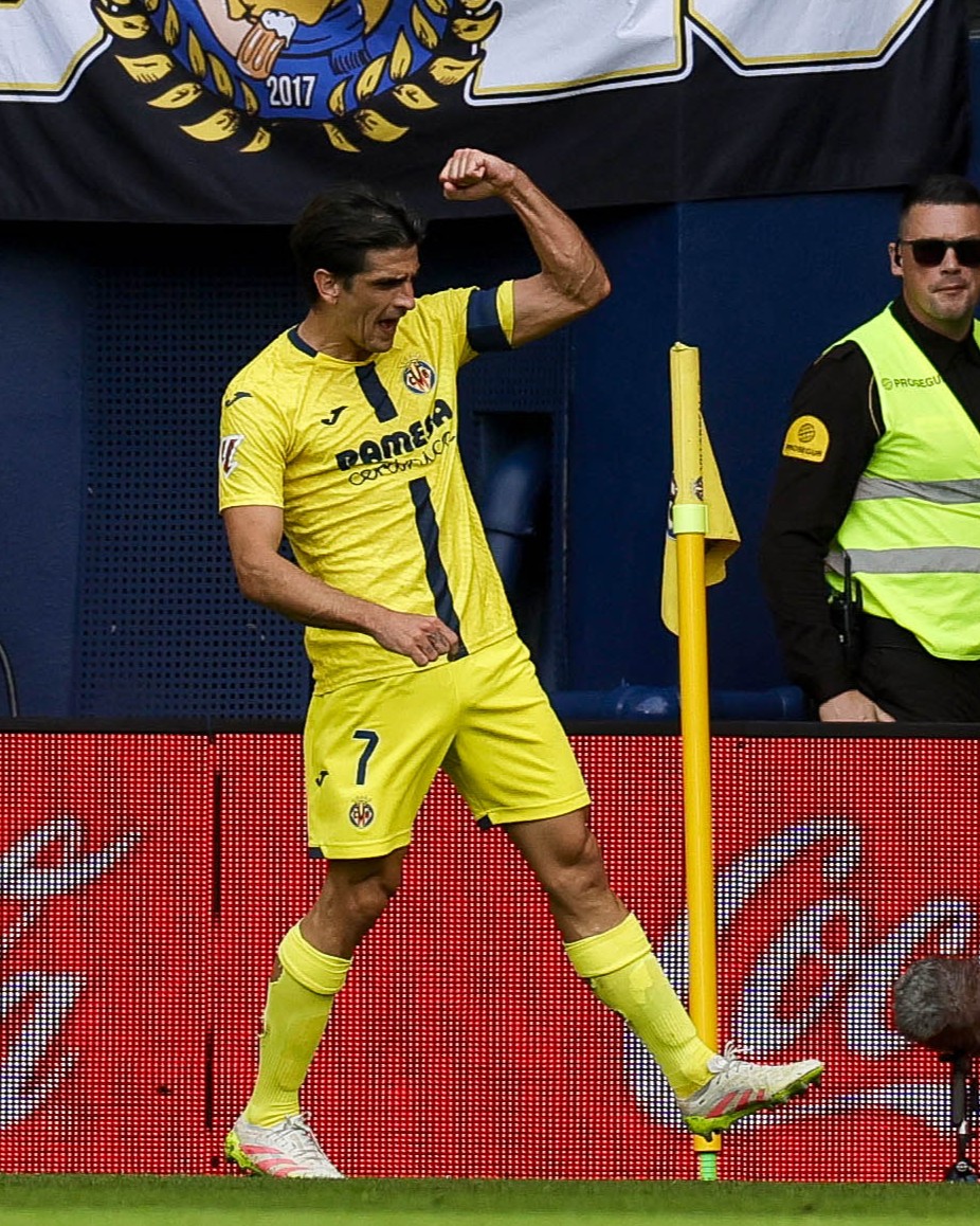 Quel beau match  !

#Villareal a écrasé #RayoVallecano 4-0, une victoire nette et spectaculaire

#VillarrealRayo